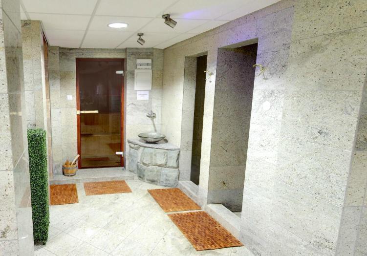 Hotel Relax Rajecke Teplice Exterior photo